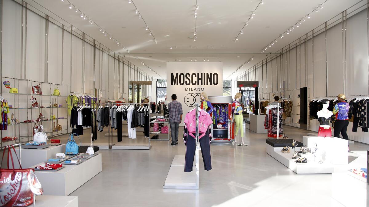 Moschino store discount locator paris